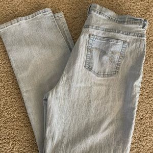 Gloria Vanderbilt jeans
